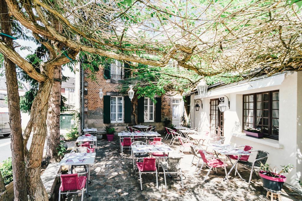 Hotel Le Central Boussac  Exterior photo